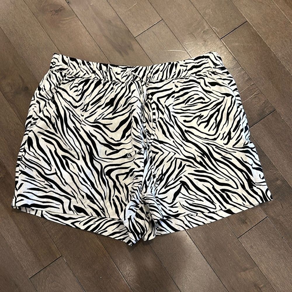 Nicole Miller Zebra linen pocketed shorts L
